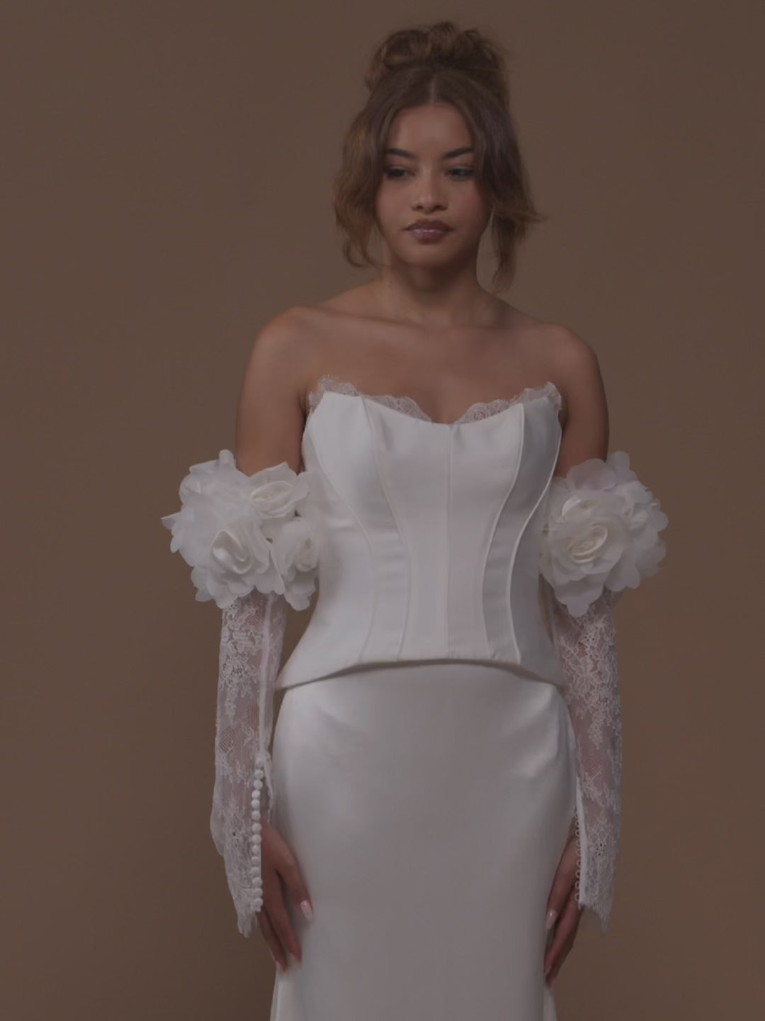 Load video: Evangeline Corset - Try On (supercycle test)